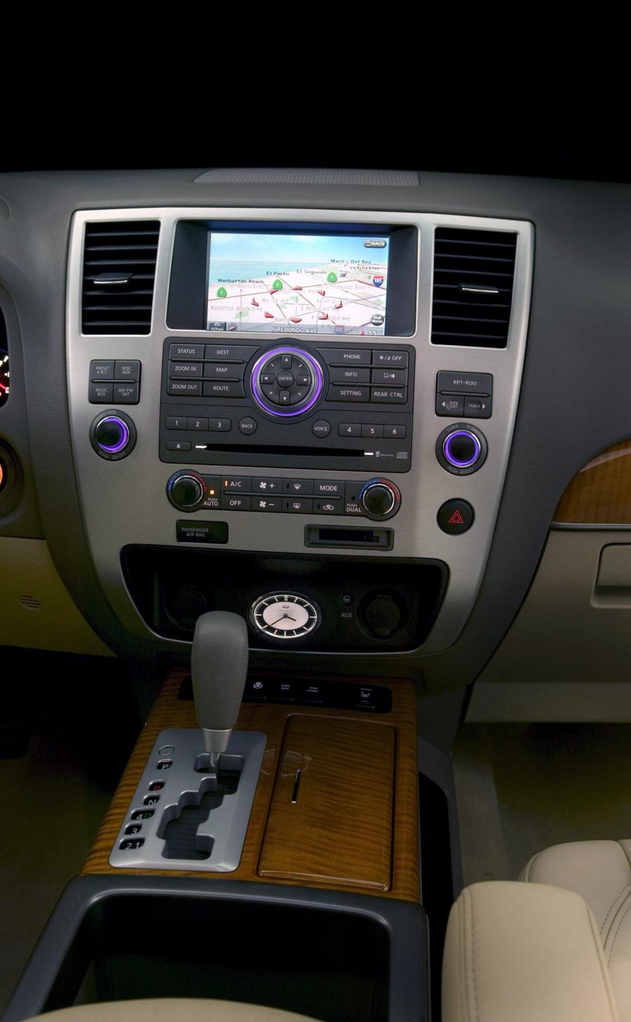  Infiniti QX56 2008 года  (фото 14 из 56)